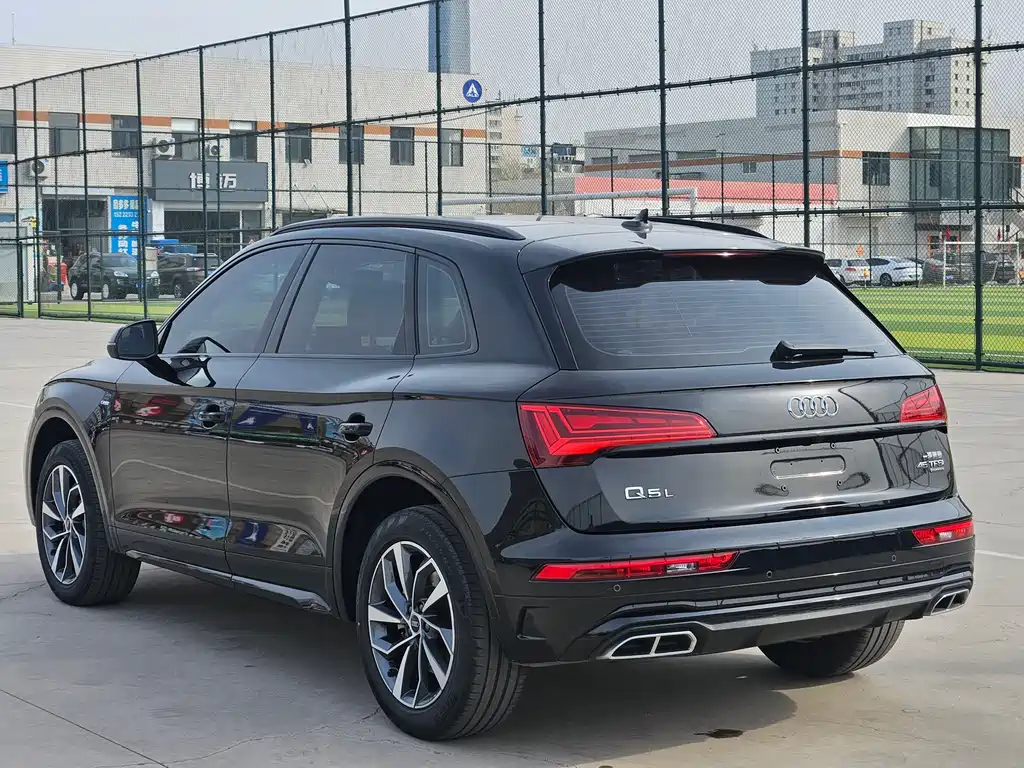 Audi Q5L 2023 40T Luxury