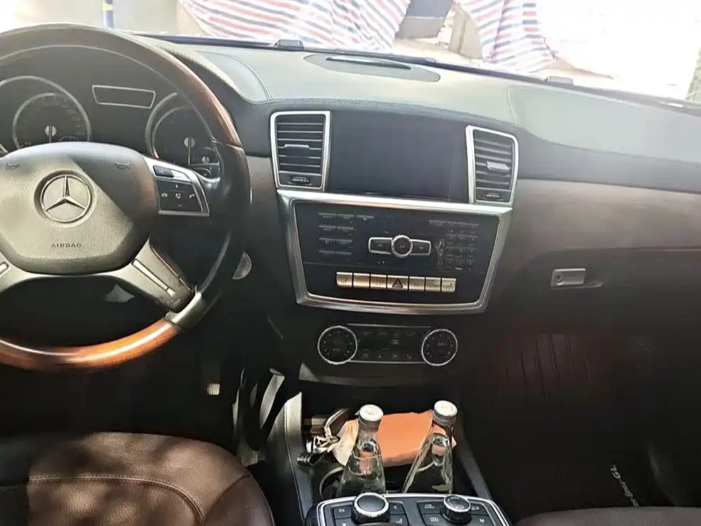 Mercedes-Benz GL-Class — миниатюра 5