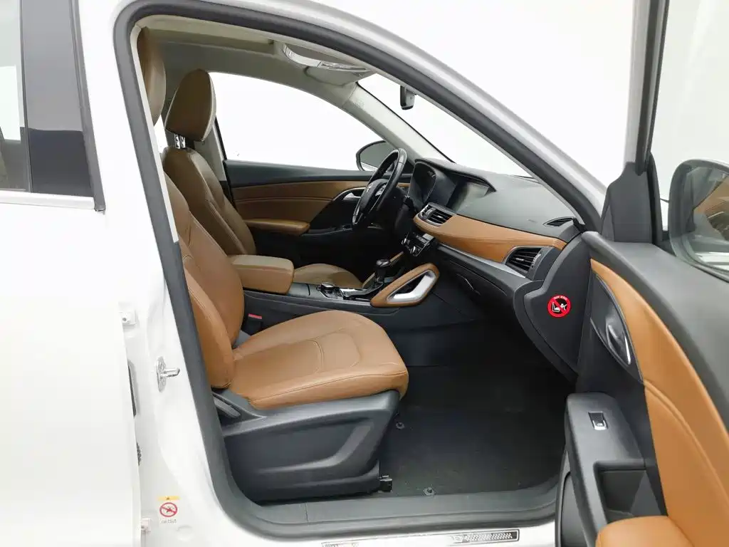 Borgward BX7 — миниатюра 23