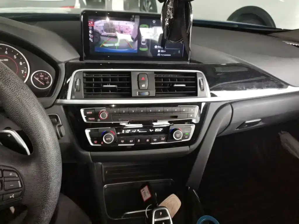 BMW 3 Series — миниатюра 13