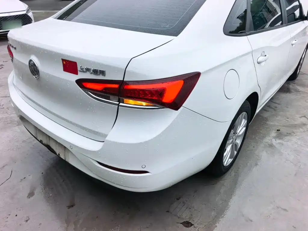 Buick Excelle — миниатюра 8