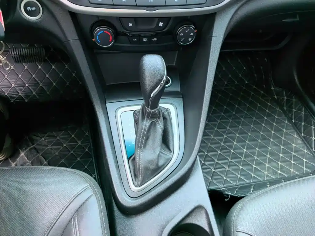 Buick Excelle — миниатюра 14