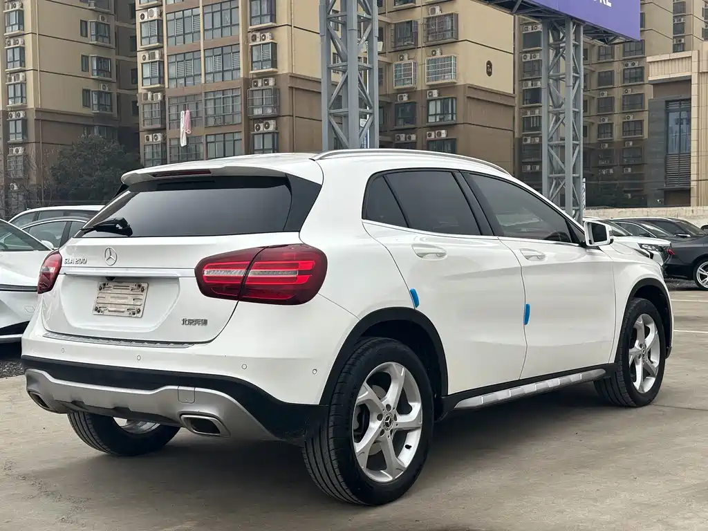 Mercedes-Benz GLA — миниатюра 4