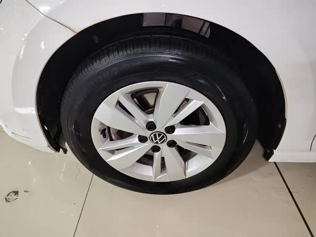 Volkswagen Polo — миниатюра 23