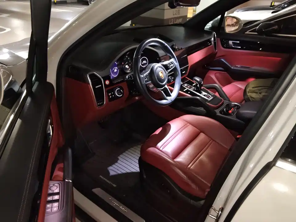 Porsche Cayenne Hybrid — миниатюра 7