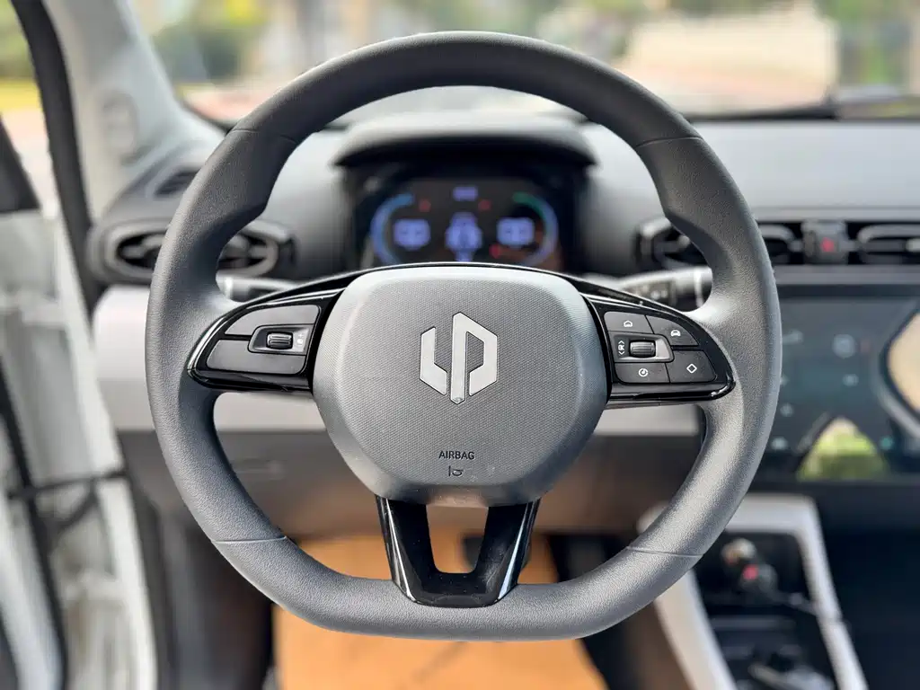 Leapmotor Leapmotor T03 — миниатюра 13