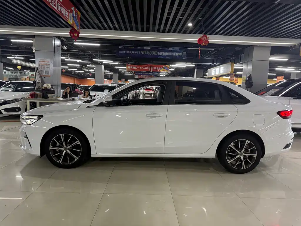 Geely Emgrand — миниатюра 3