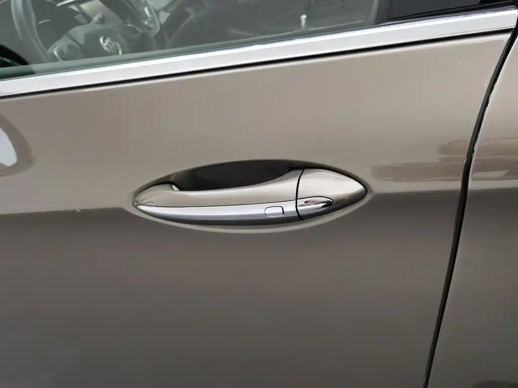 Buick Envision Plus — миниатюра 18