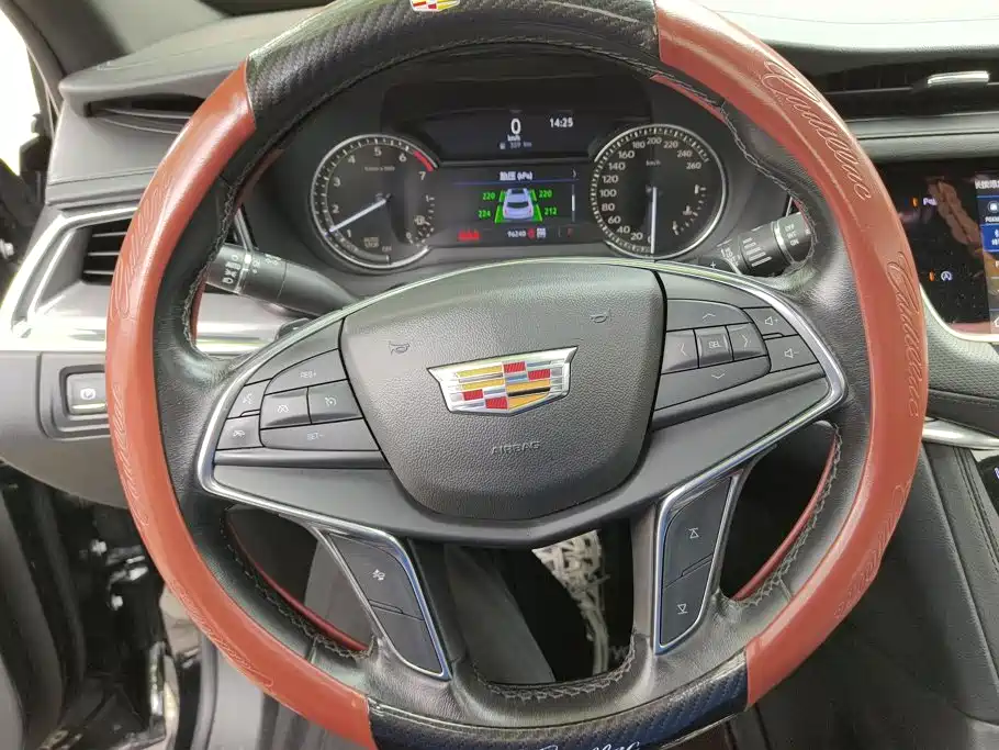 Cadillac XT5 — миниатюра 15