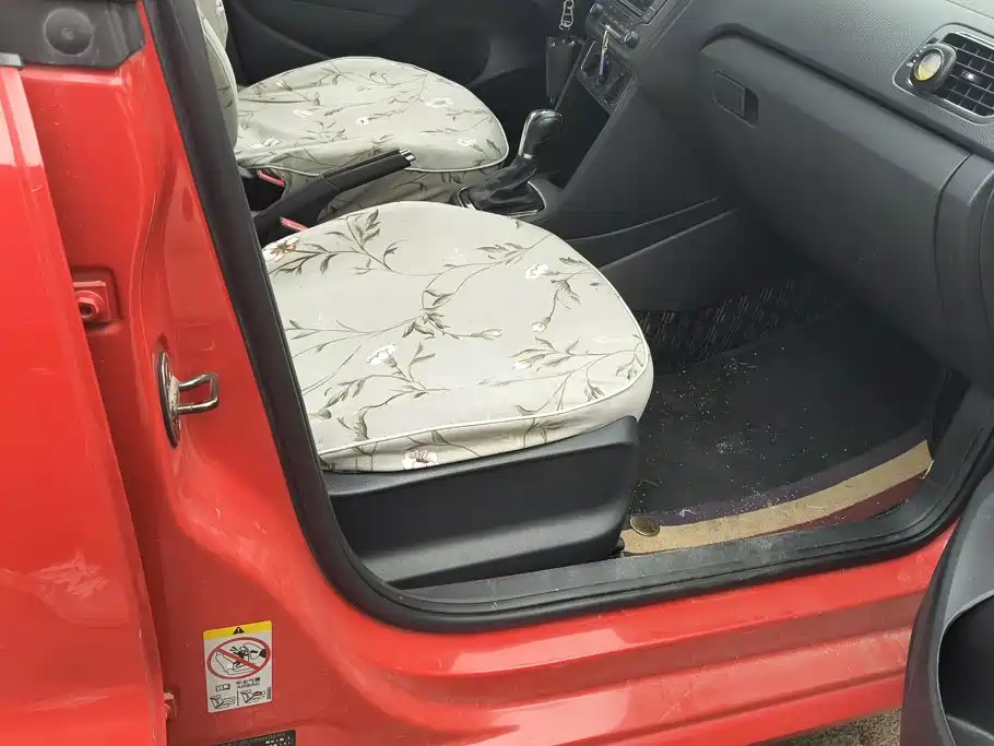 Volkswagen Polo — миниатюра 8