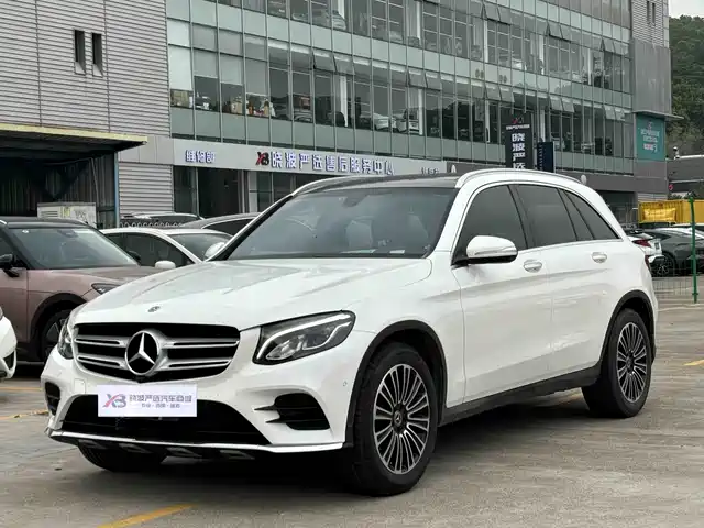 MERCEDES-BENZ GLC