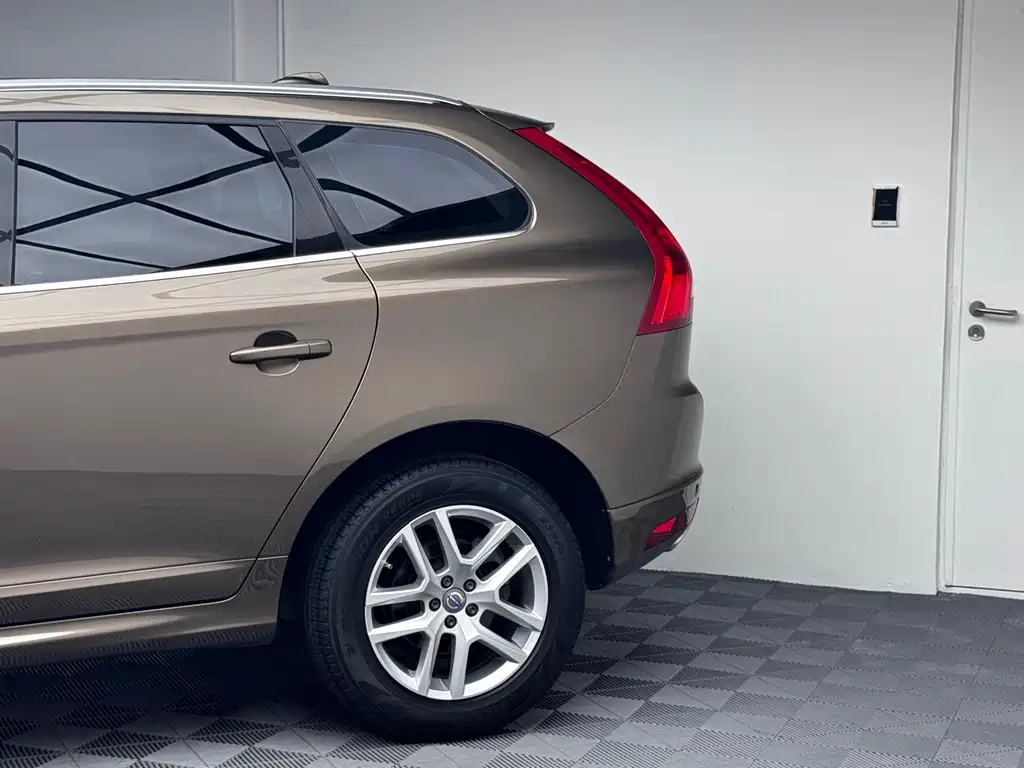 Volvo XC60 — миниатюра 4