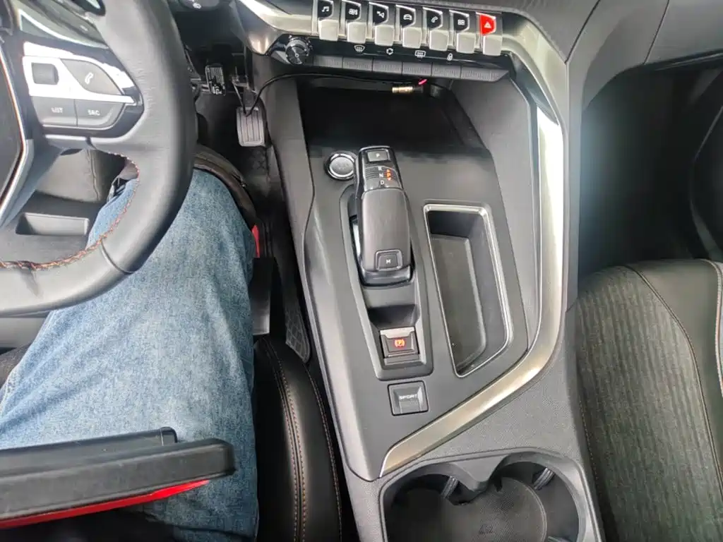 Peugeot 5008 — миниатюра 14