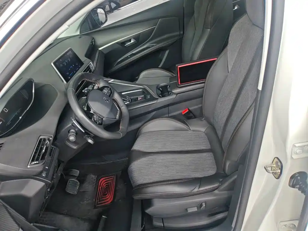Peugeot 5008 — миниатюра 15