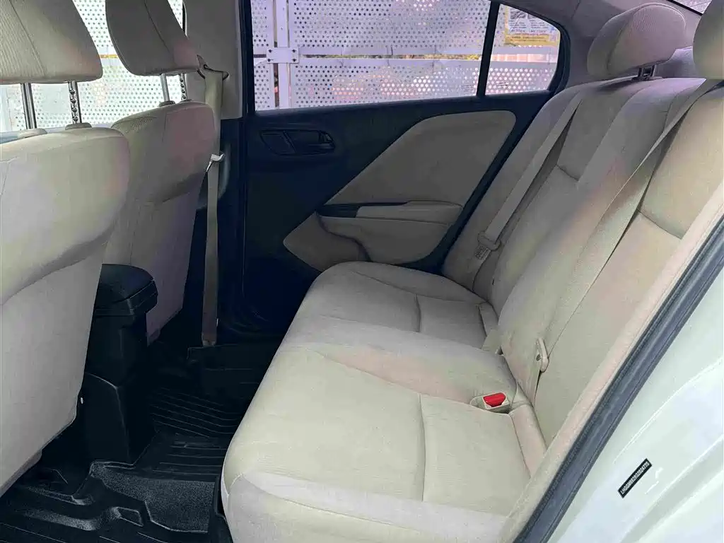 Honda City — миниатюра 10