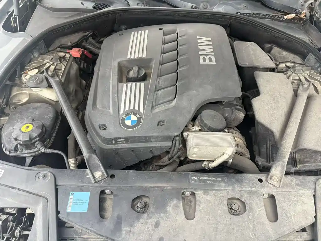 BMW 5 Series — миниатюра 7