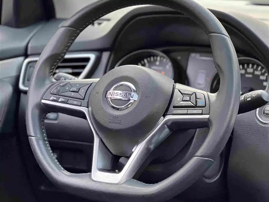 Nissan Qashqai — миниатюра 13