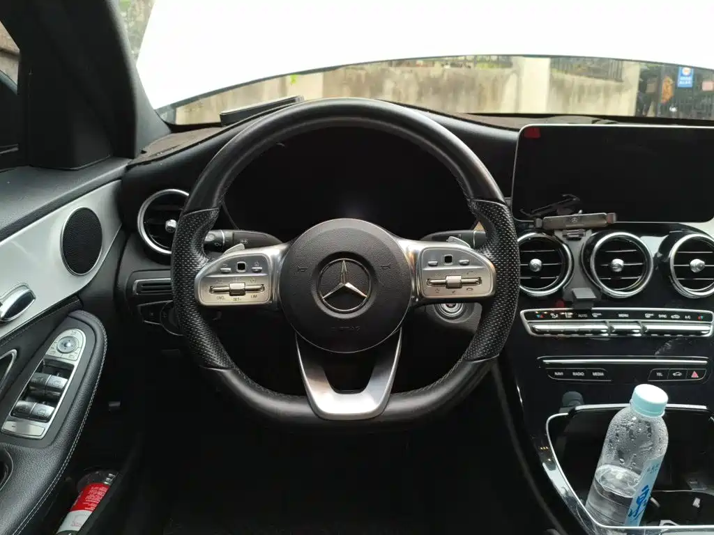 Mercedes-Benz C-Class — миниатюра 13