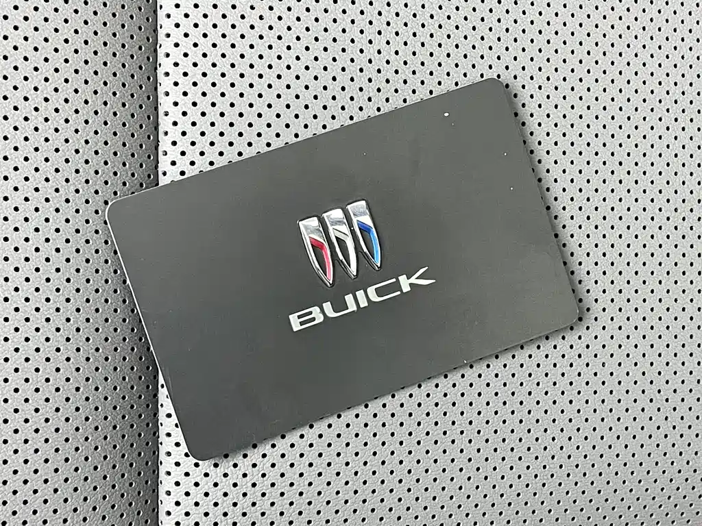 Buick E5 — миниатюра 15