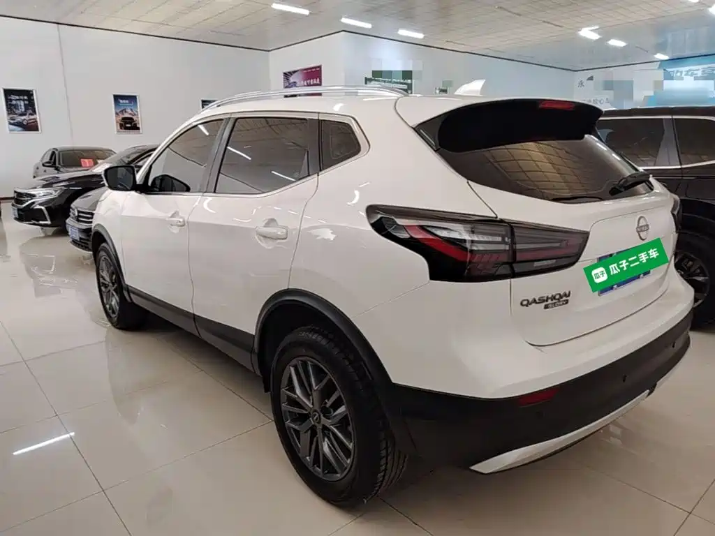 Nissan Qashqai — миниатюра 5