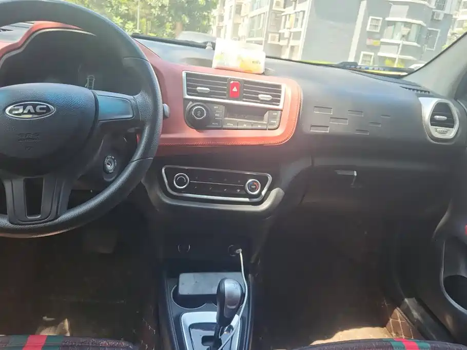 JAC JAC iEV6E — миниатюра 13