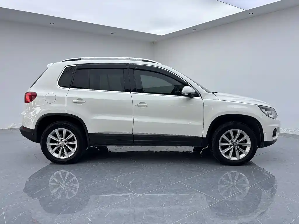 Volkswagen Tiguan — миниатюра 8