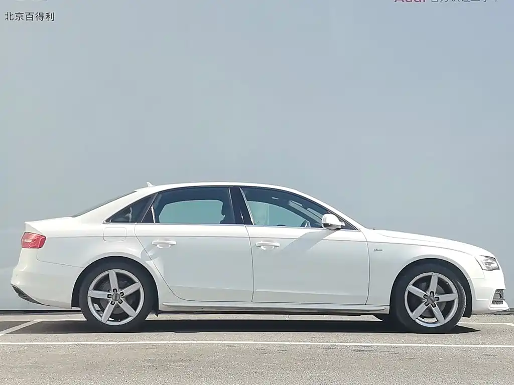 Audi A4L — миниатюра 13