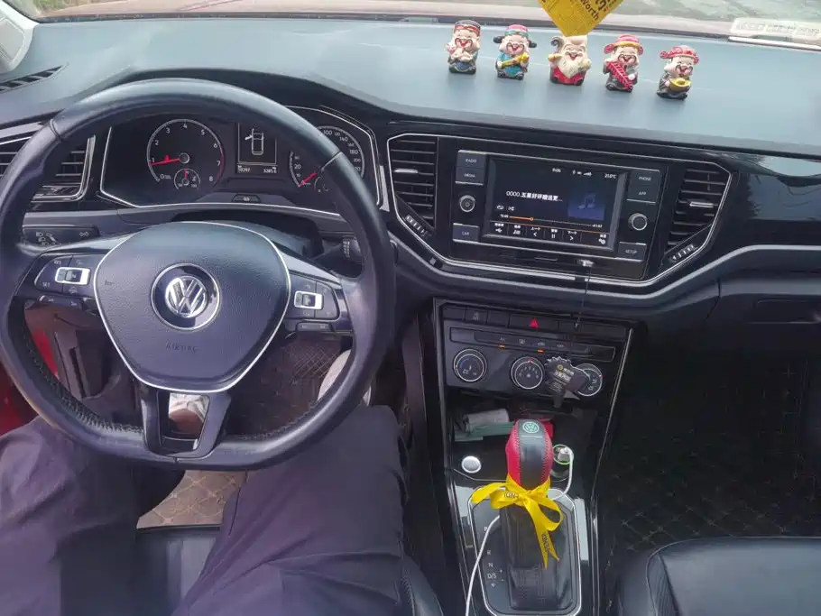 Volkswagen T-Roc — миниатюра 12