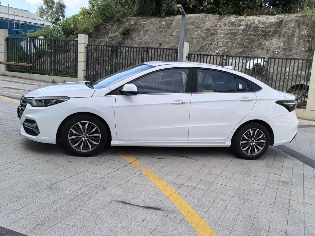 CHERY ARRIZO 5 PLUS