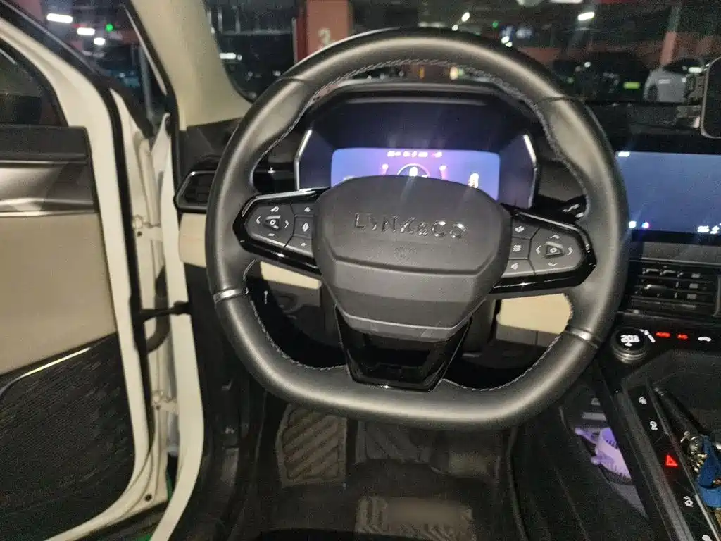 Lynk & Co 06 EM-P — миниатюра 11