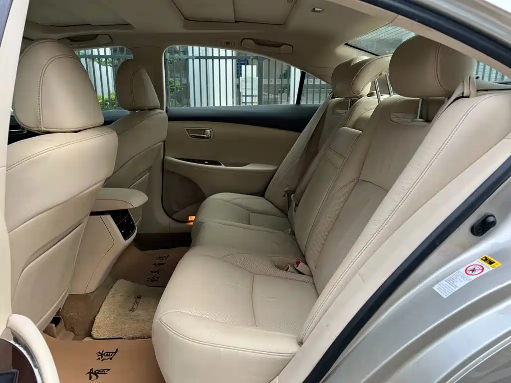 Lexus ES — миниатюра 4