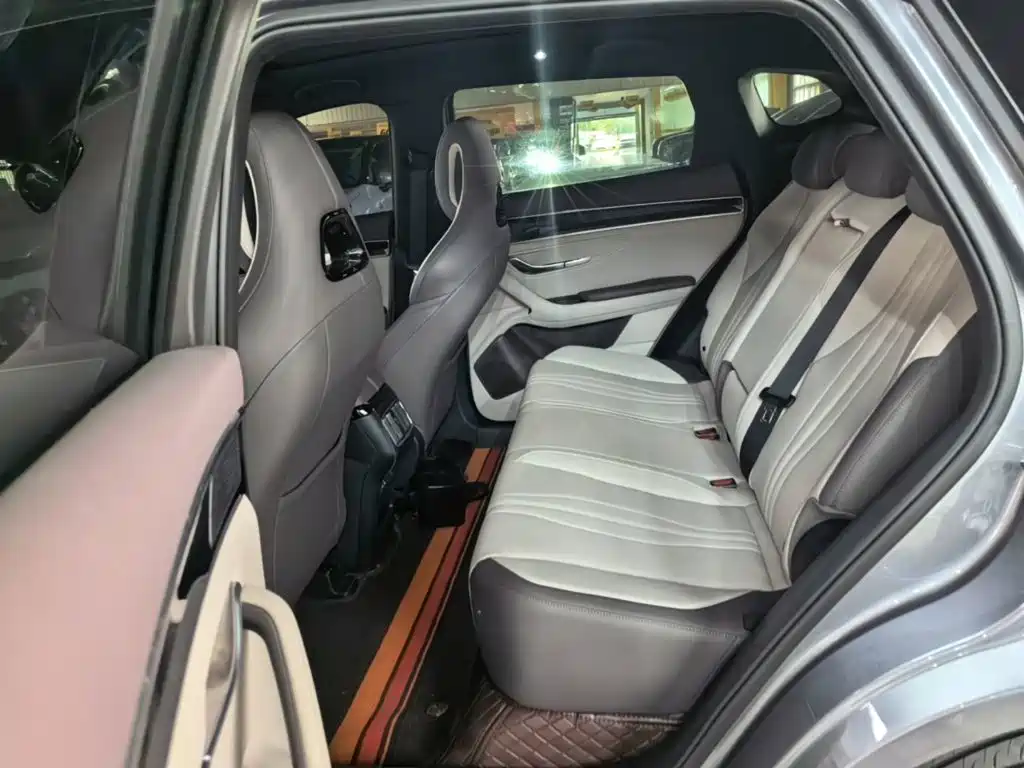 BYD PLUS New Energy — миниатюра 17