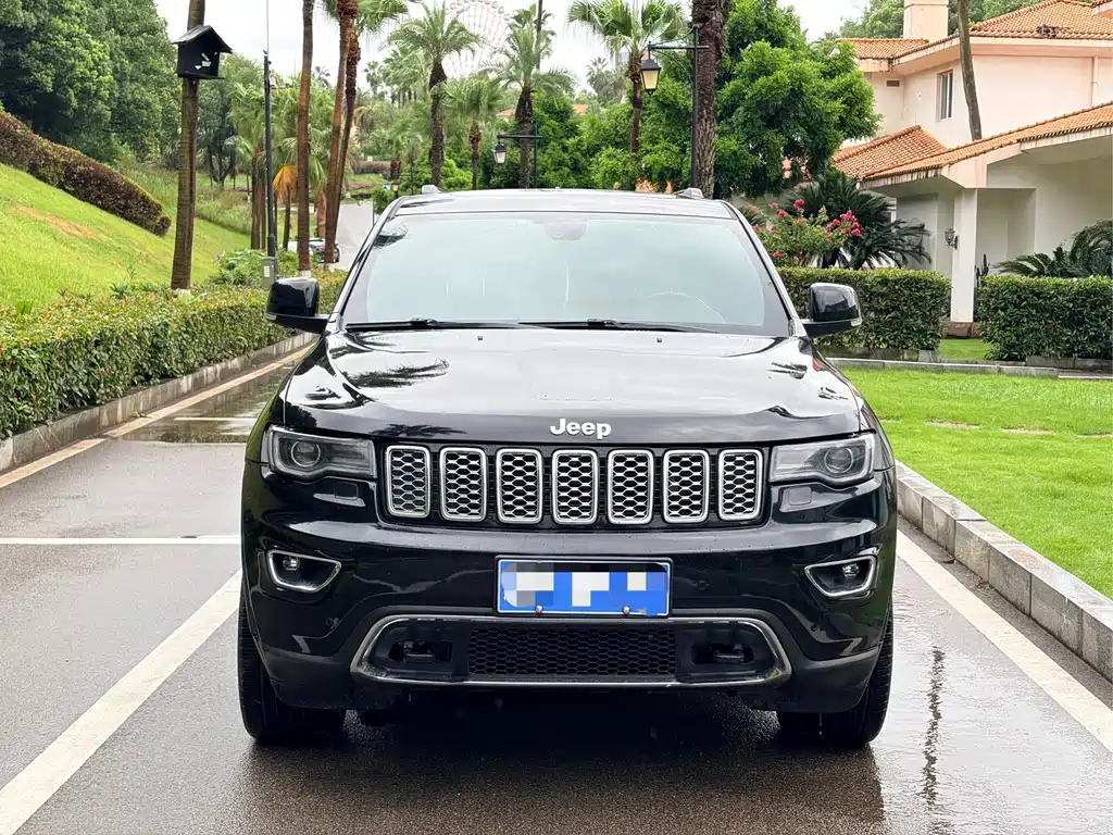 Jeep Grand Cherokee (Import) — миниатюра 6