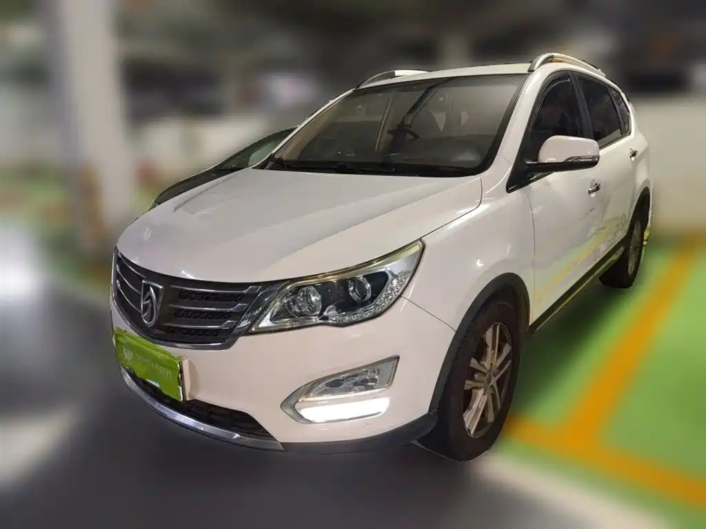Baojun 560 2015