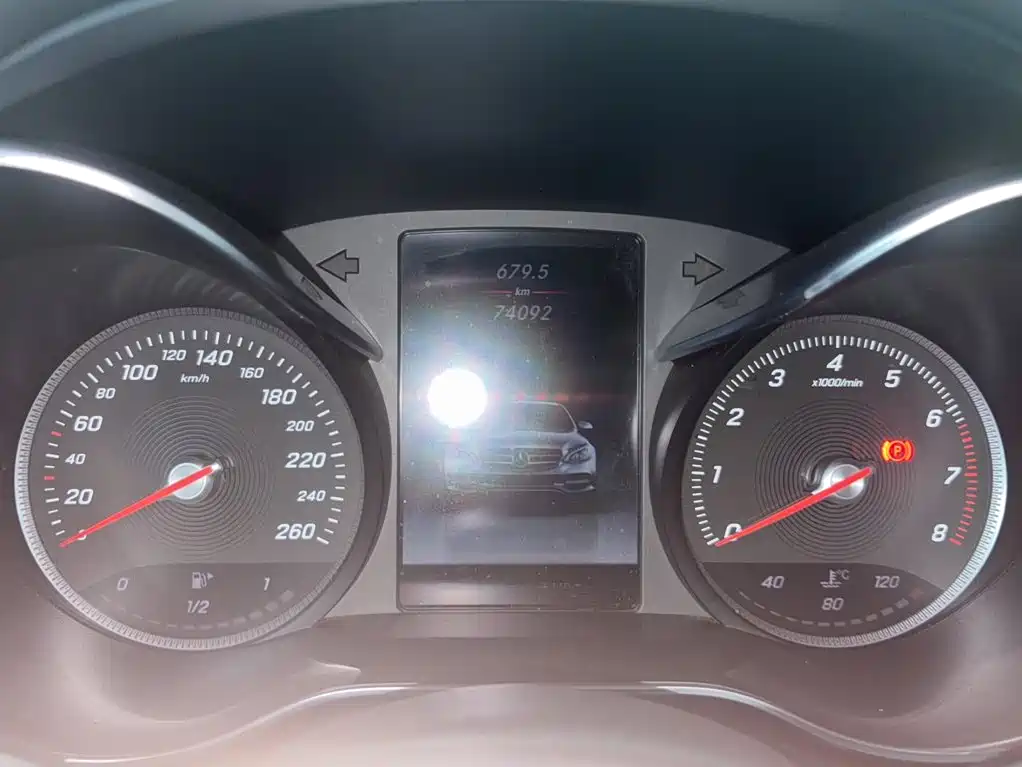 Mercedes-Benz C-Class — миниатюра 11
