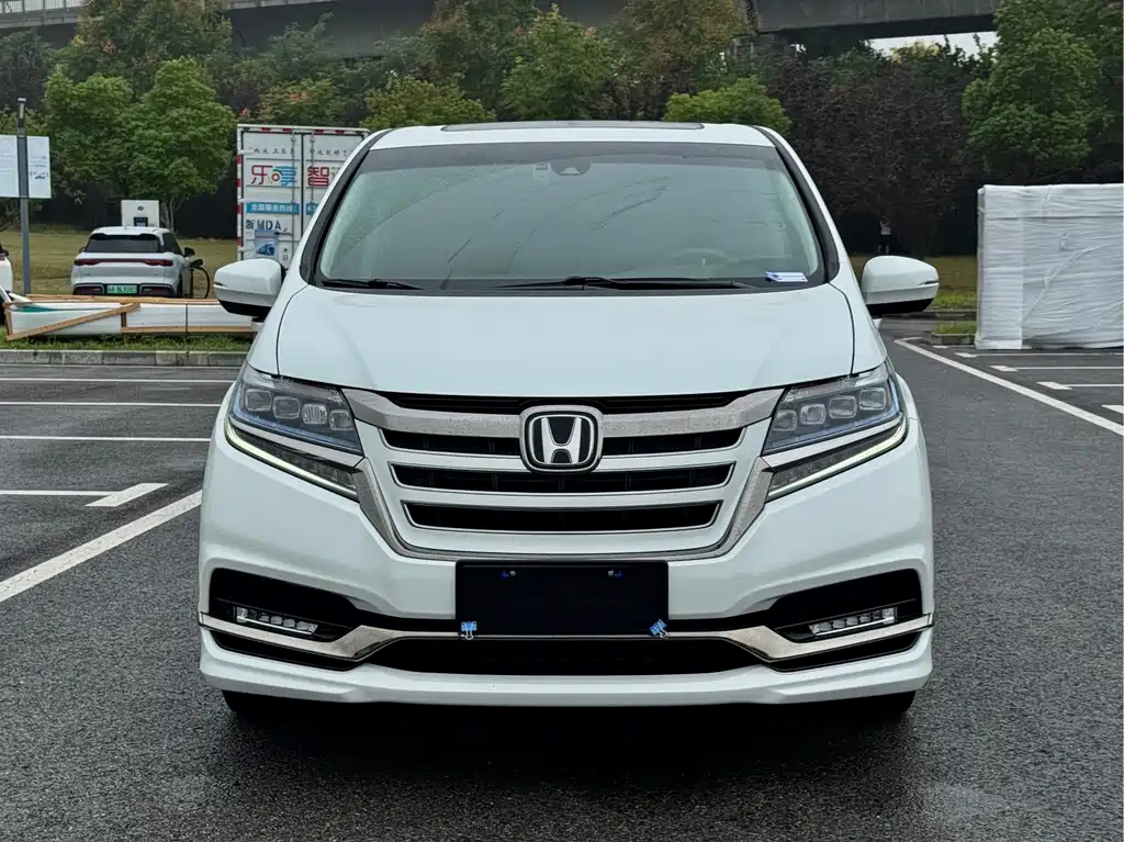 Honda Elysion — миниатюра 2
