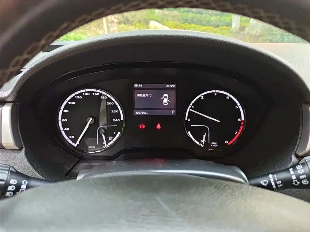 Qoros 3 2016 SUV 1.6T AT