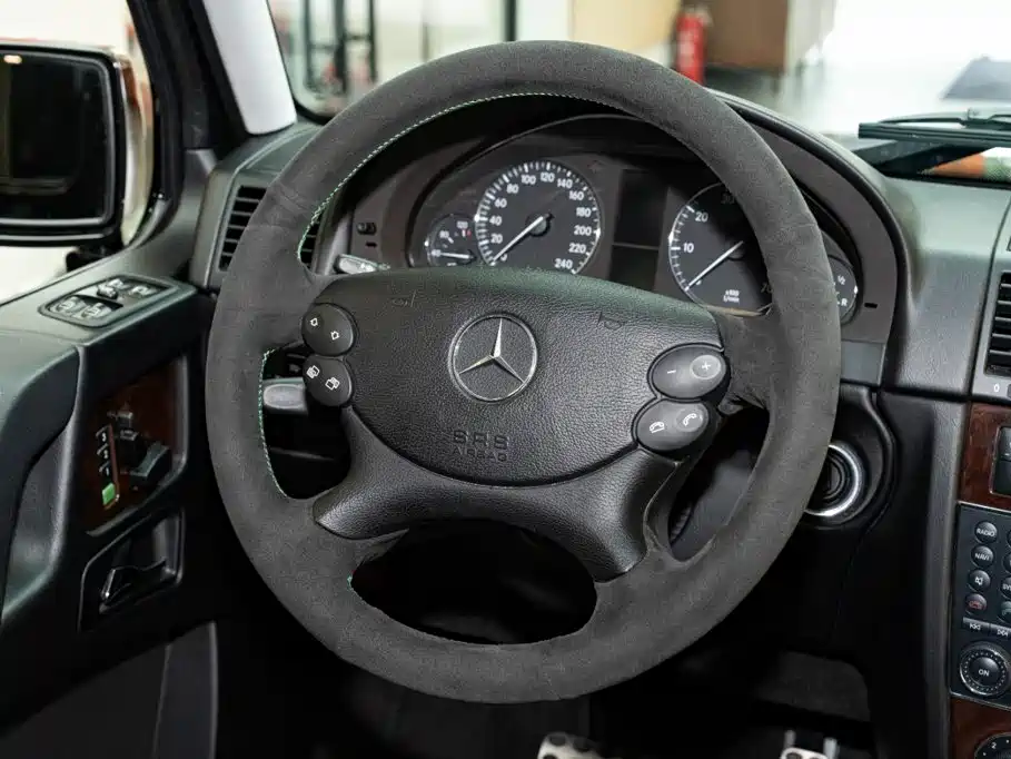 Mercedes-Benz G-Class — миниатюра 11