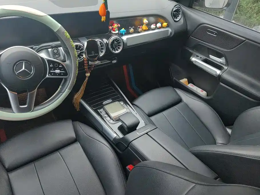 Mercedes-Benz GLB — миниатюра 16