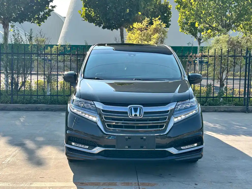 Honda Elysion — миниатюра 2