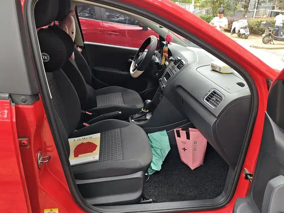 Volkswagen Polo — миниатюра 8