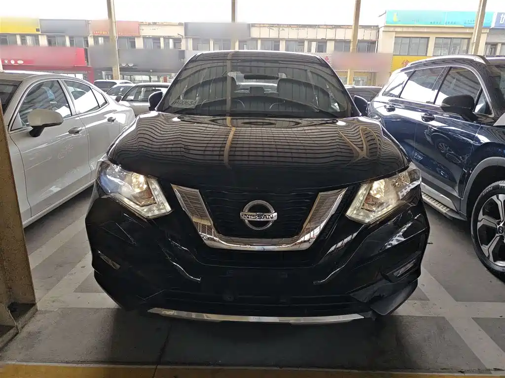NISSAN QIJUN