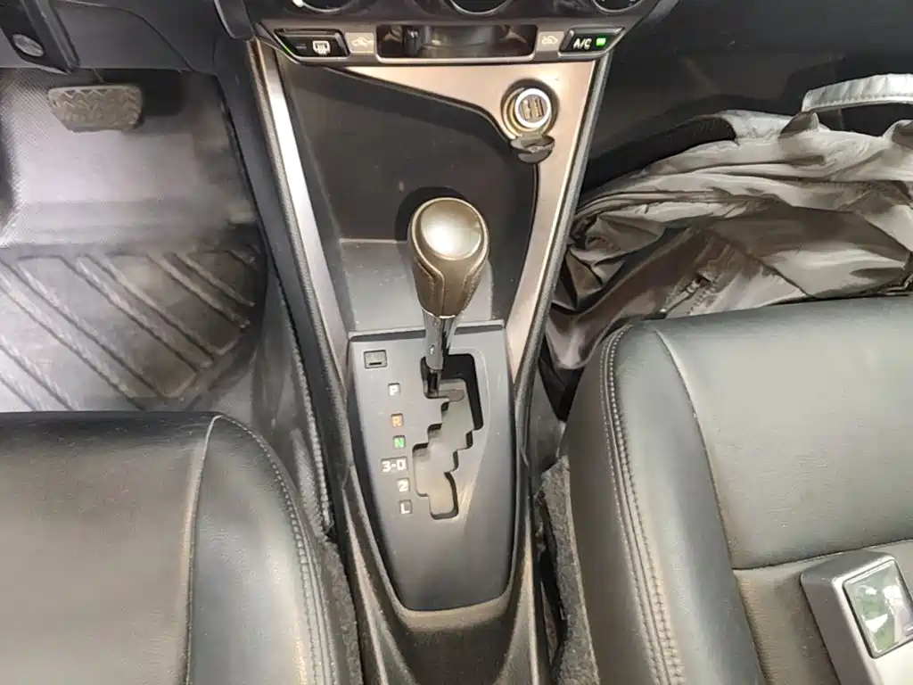 Toyota Yaris L — миниатюра 14