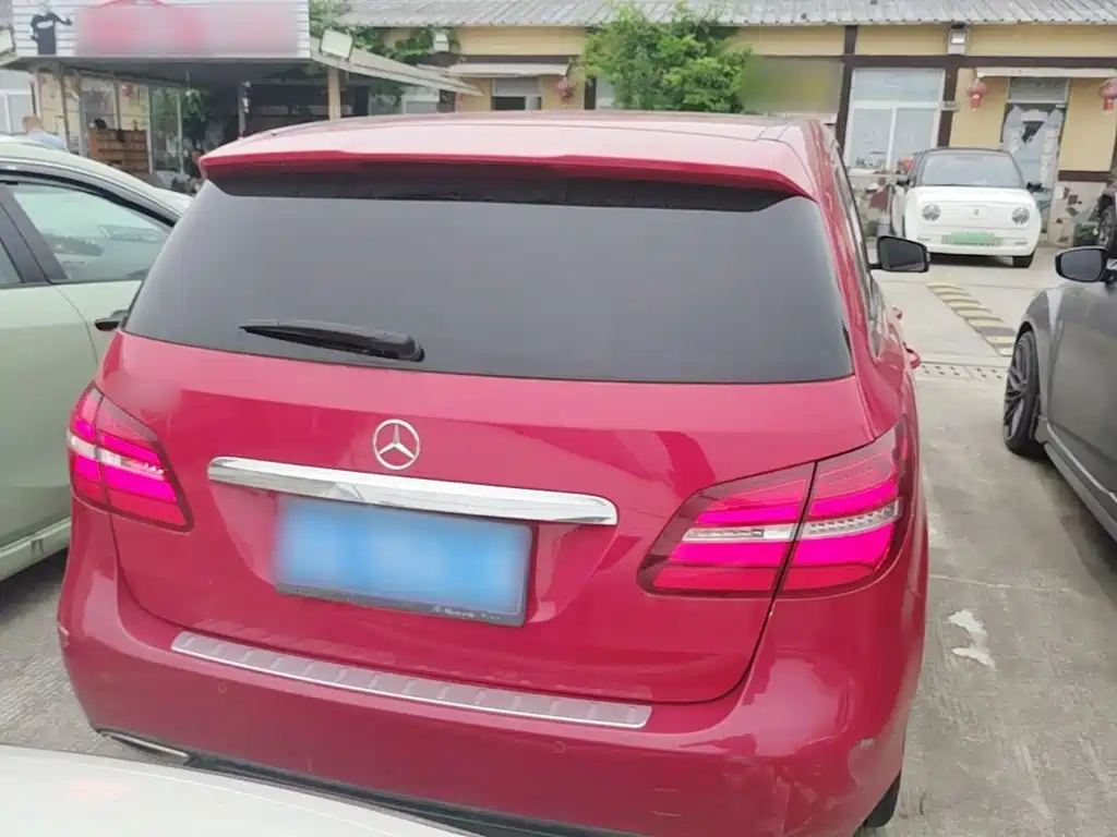 Mercedes-Benz B-Class — миниатюра 6