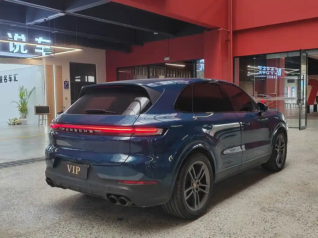Porsche Cayenne — миниатюра 23