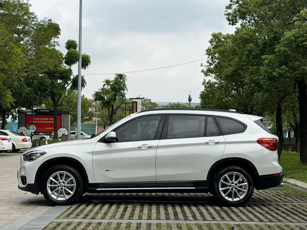 BMW X1 sDrive18Li Fashion Type, фото 4