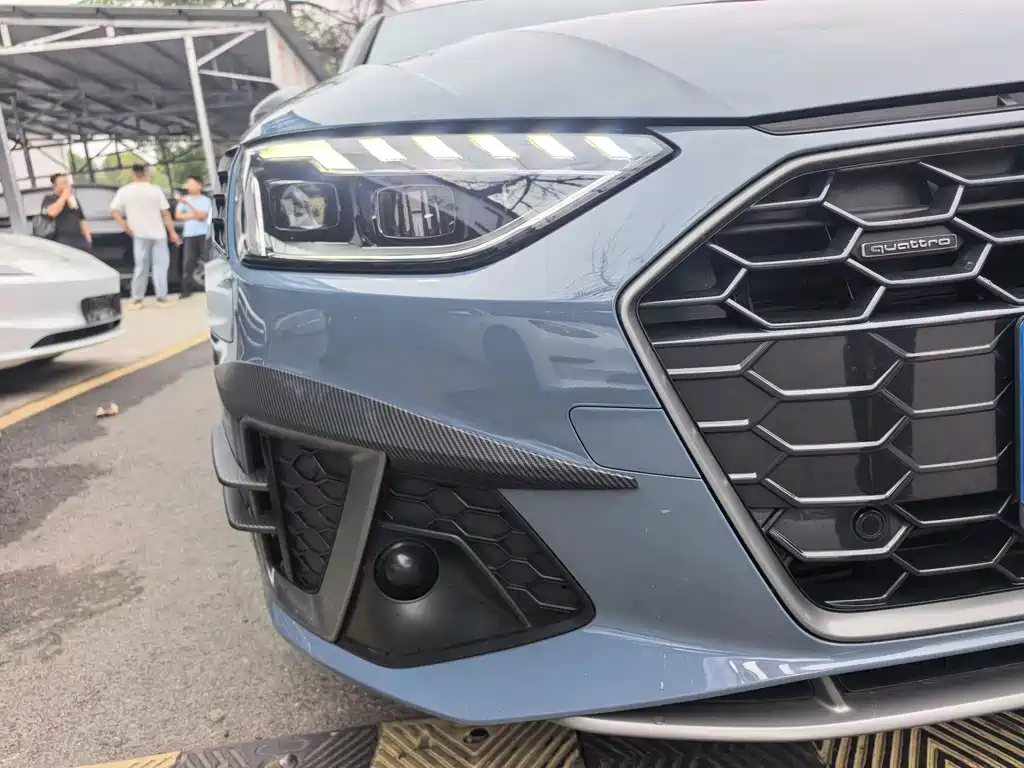 Audi A4L — миниатюра 4