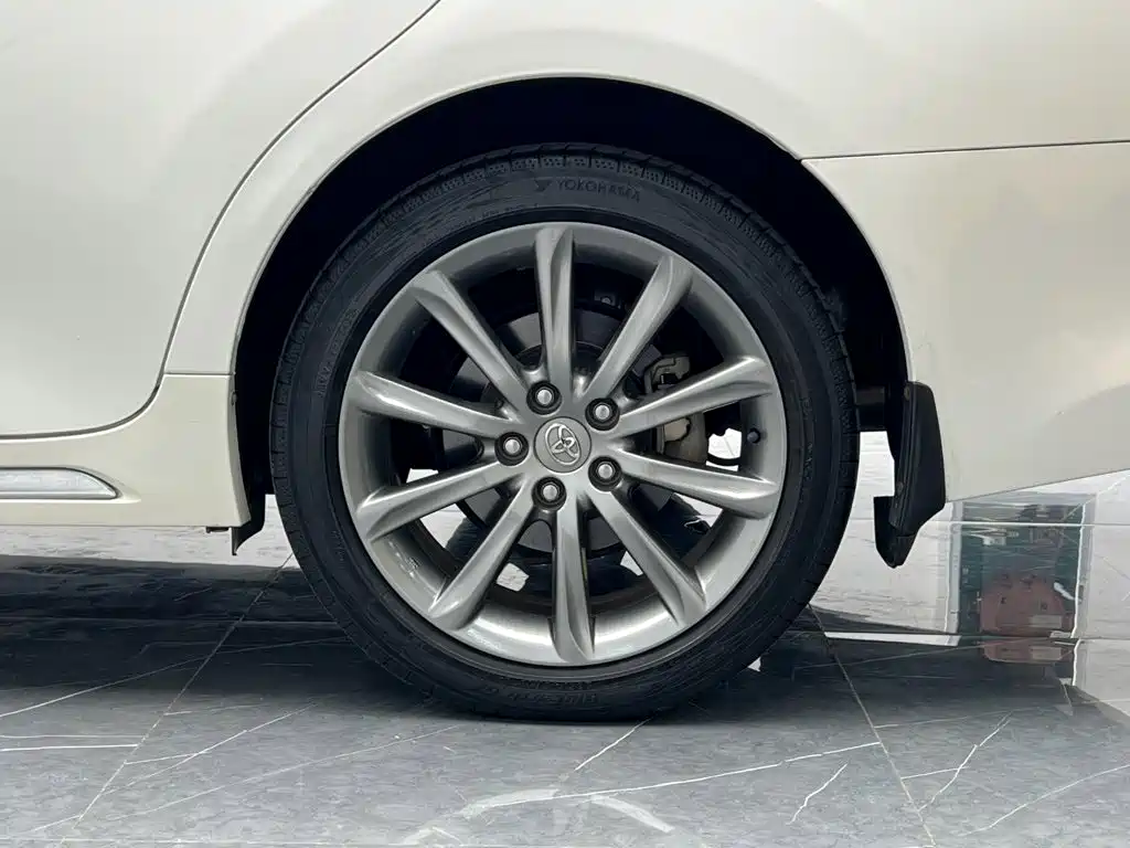 Toyota Reiz — миниатюра 22