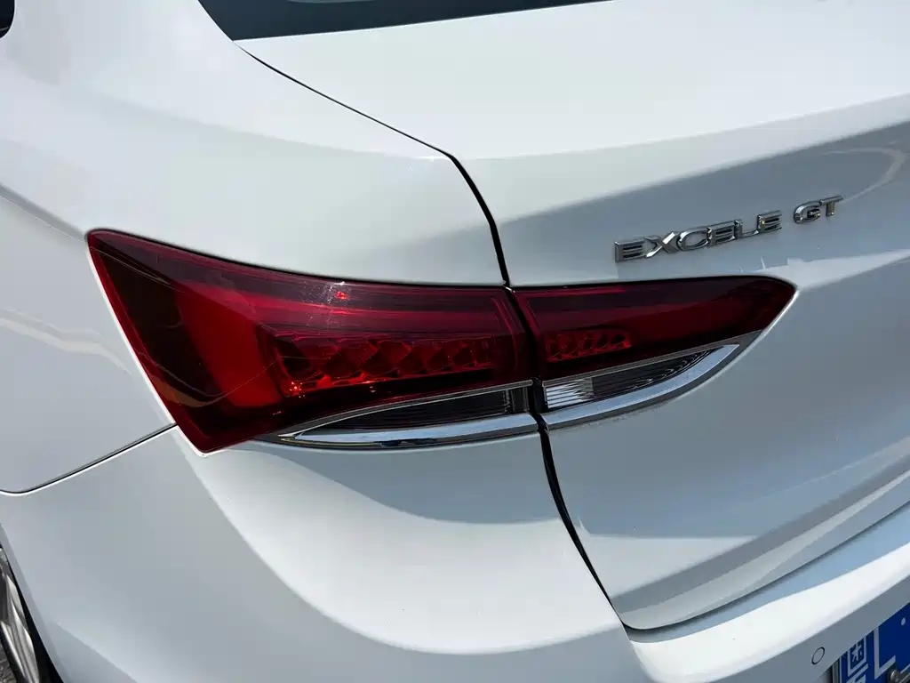 Buick Excelle — миниатюра 11