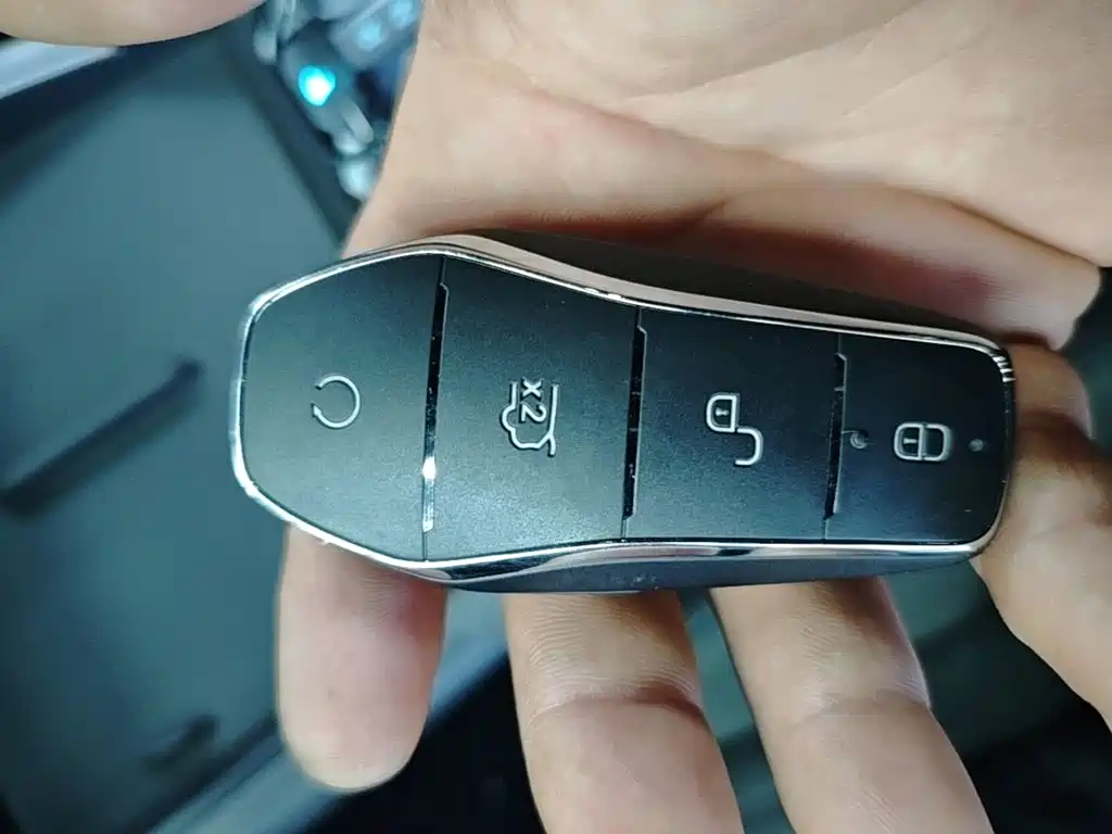 BYD Qin L — миниатюра 9